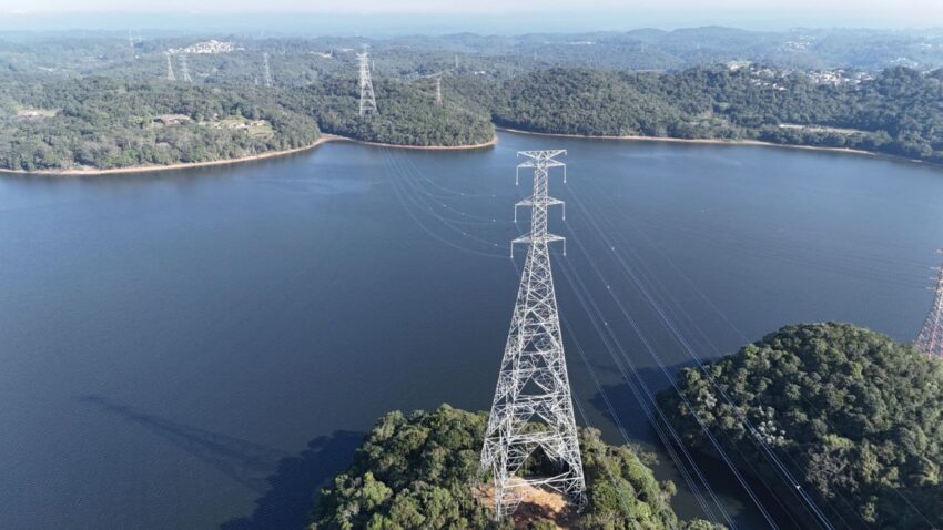 Torres de Transmissão da Isa Energia.