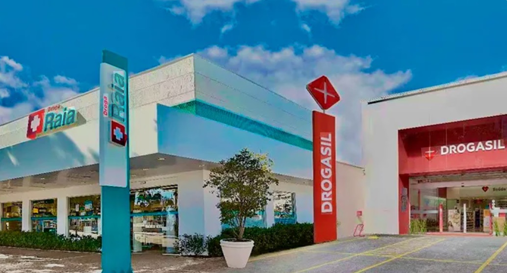 Fachada da Raia e Drogasil.